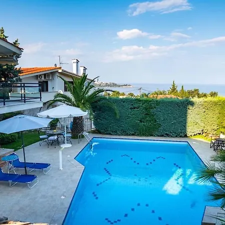 Pool Sea View Close To The