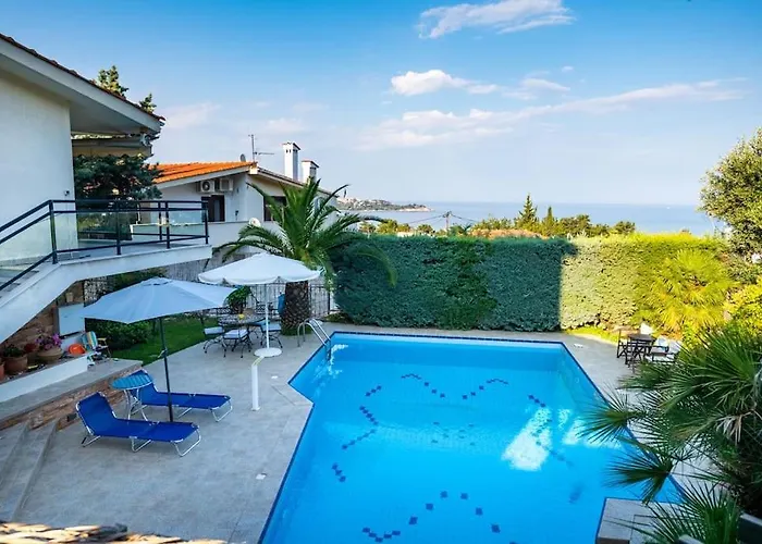 Pool Sea View Close To The